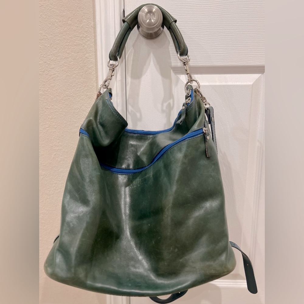 T NOBILE Italian Leather “Bucket Bag”, Teal/Turquoise
